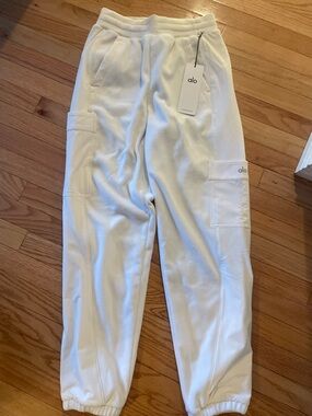 ALO Yoga White Cargo Jogger Pants